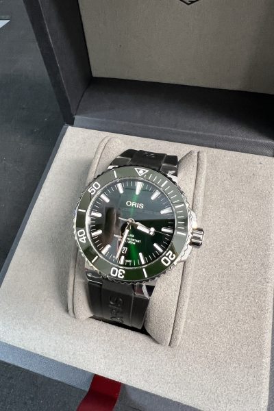 Oris Aquis Date 43,5mm – Green Dial – 2023 (Som ny)