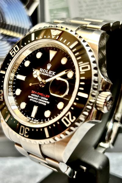 Rolex Sea-Dweller 43mm – Ref. 126600 (Full Set)