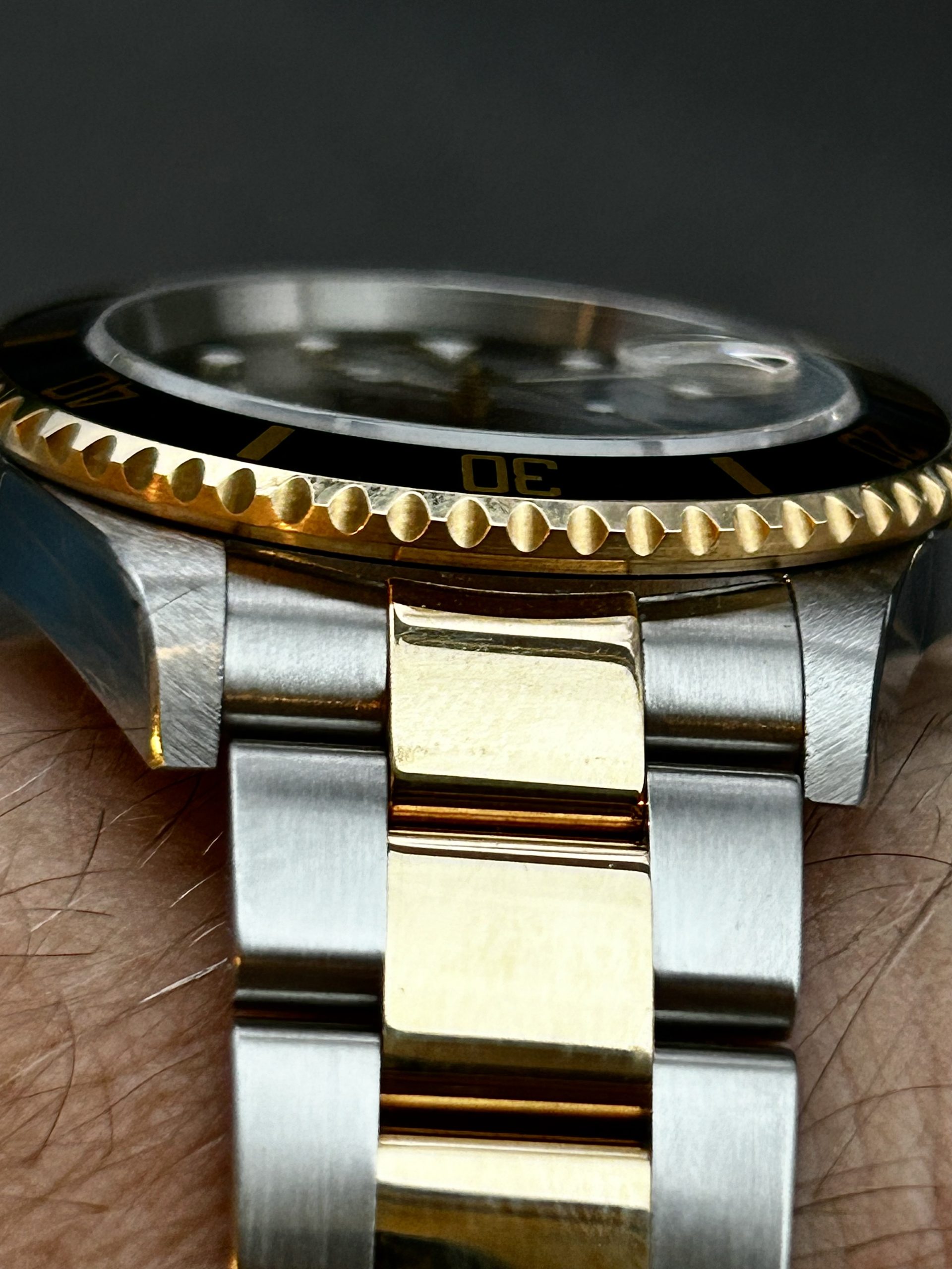 Solgt. Ny på vei inn. Rolex Submariner Date 16613LN – Stål/Gull 2007 - Bilde 3