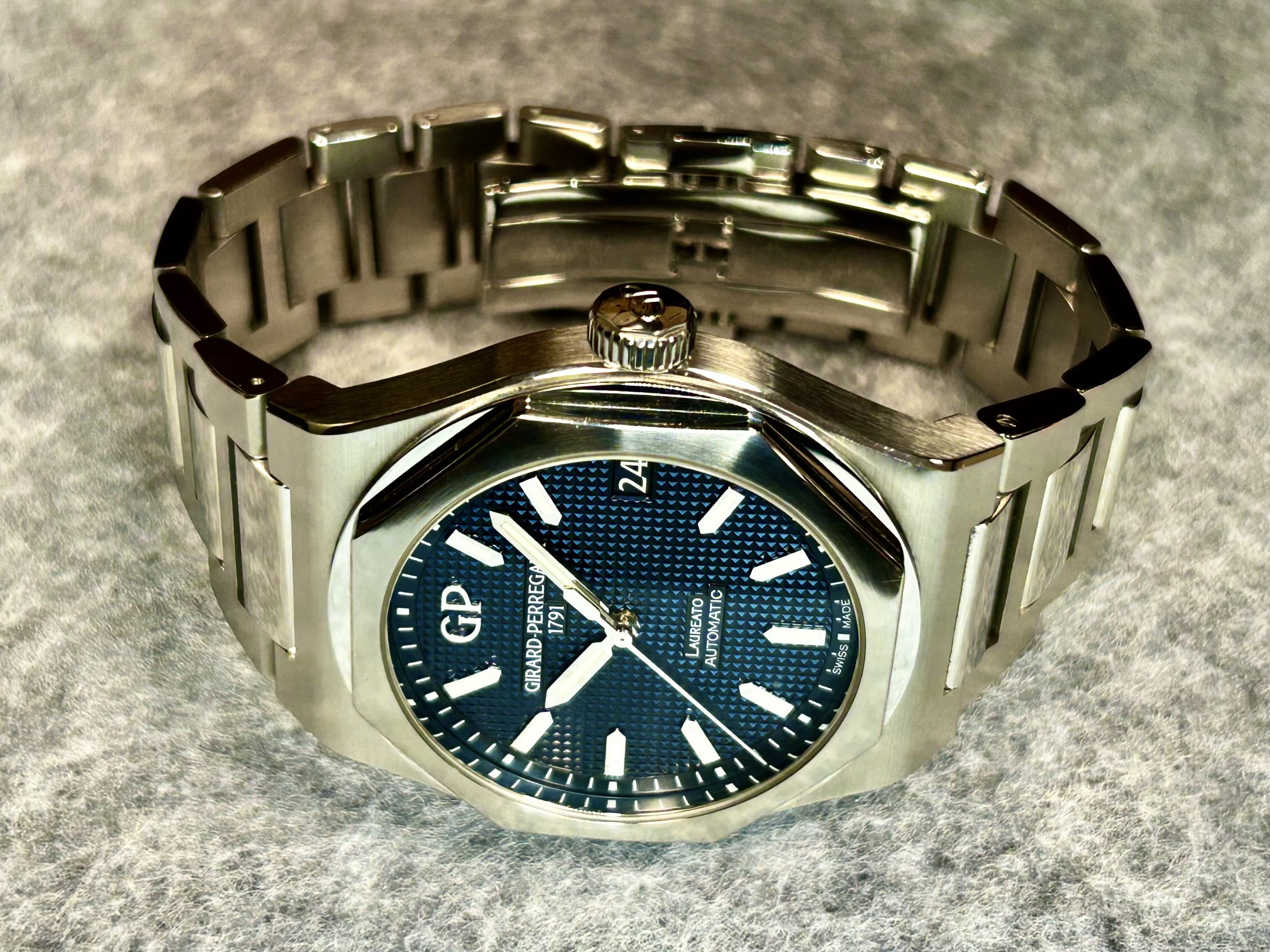 Girard-Perregaux Laureato 42 mm – 2022 - Bilde 17