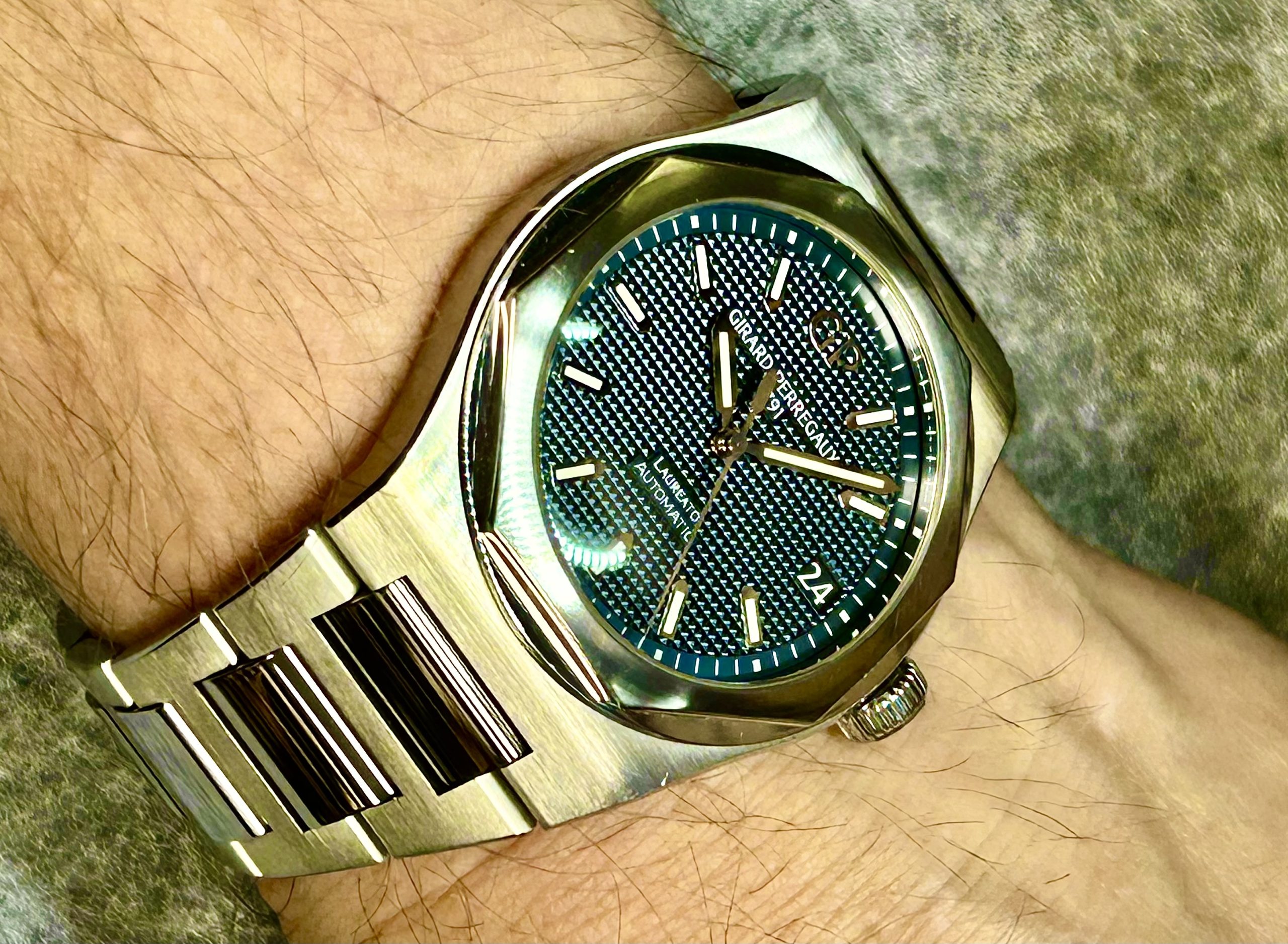 Girard-Perregaux Laureato 42 mm – 2022 - Bilde 19