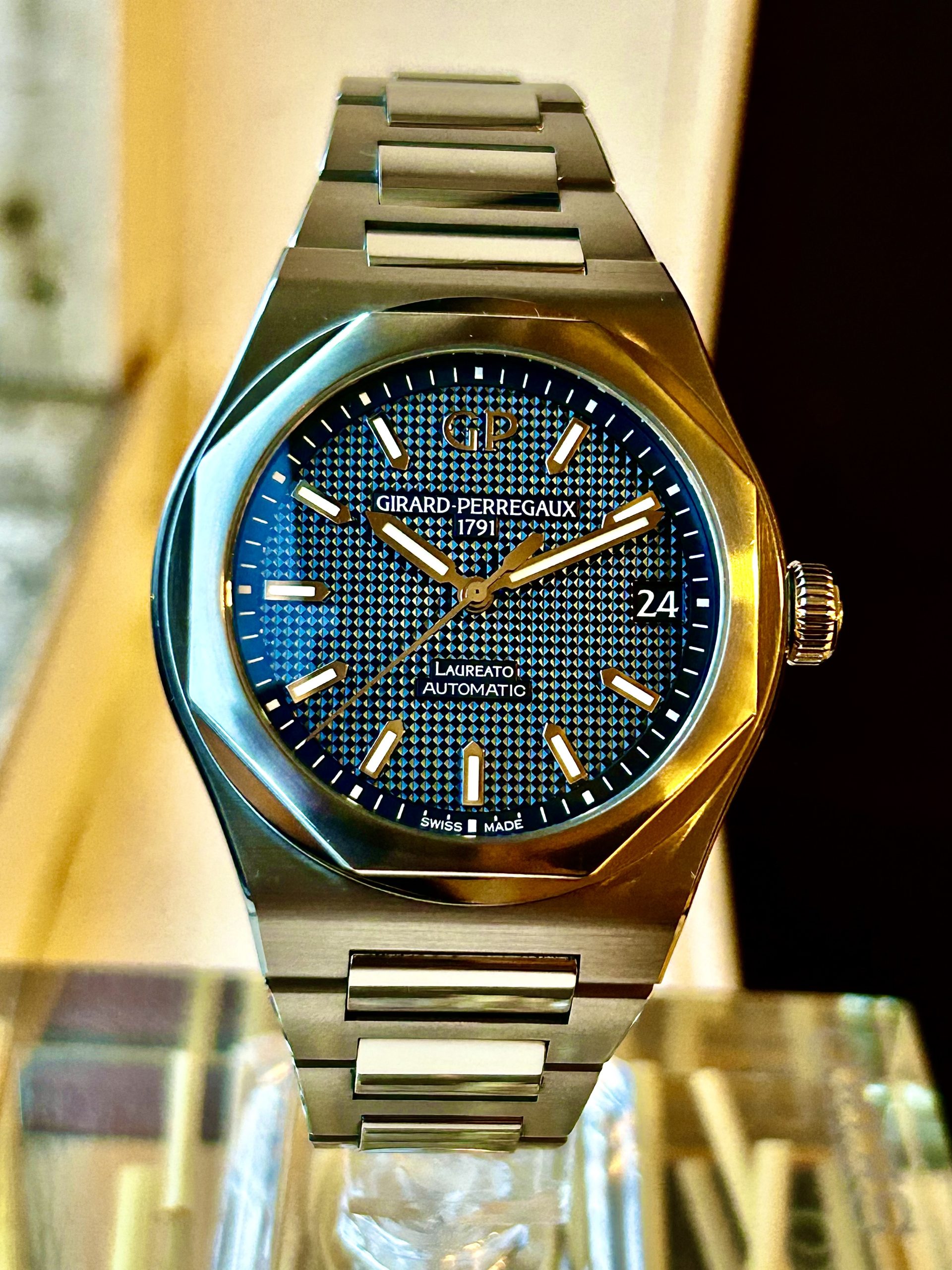 Girard-Perregaux Laureato 42 mm – 2022 - Bilde 10