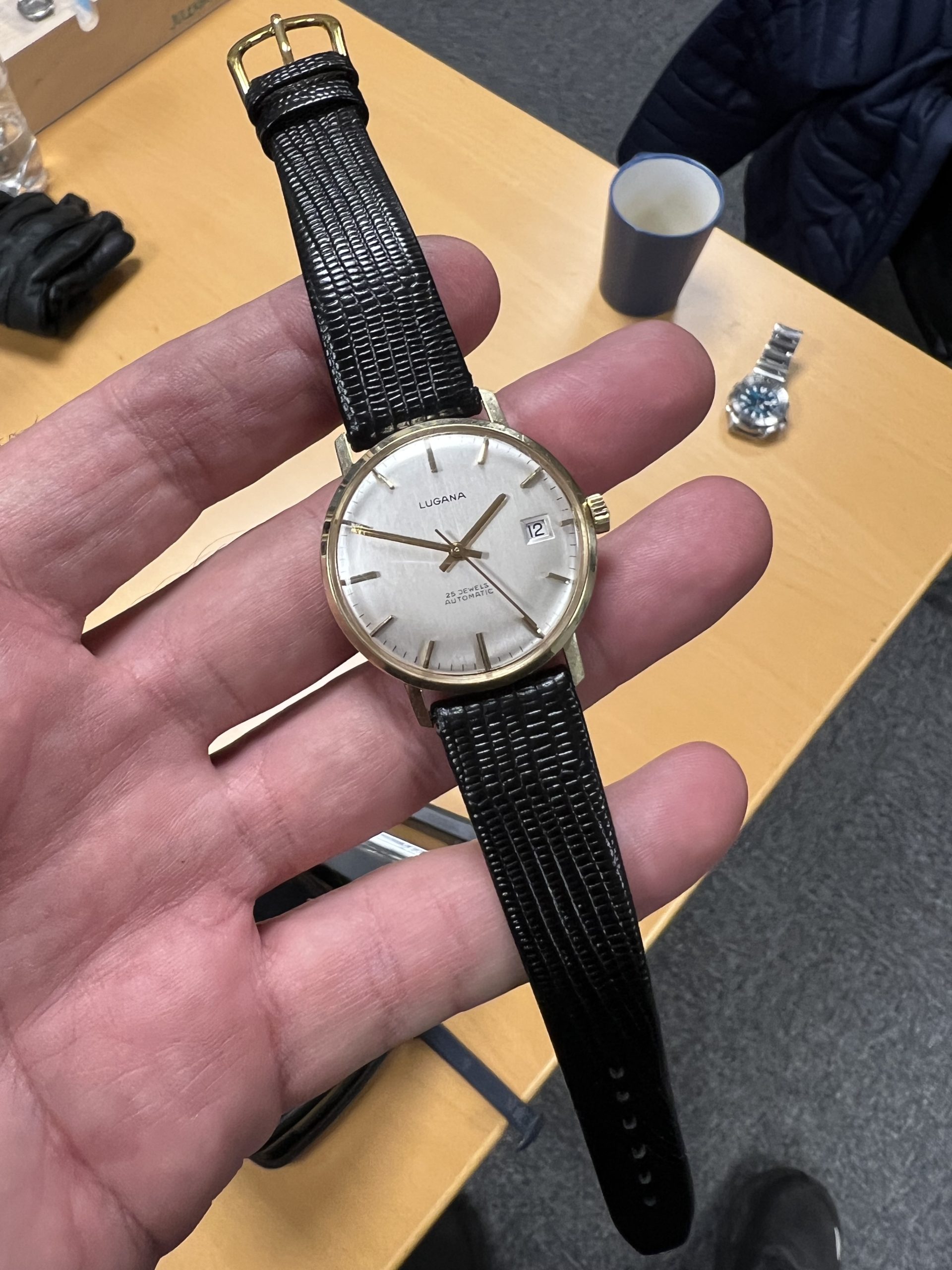 Vintage Lugana herreklokke i 14K gull - Bilde 7