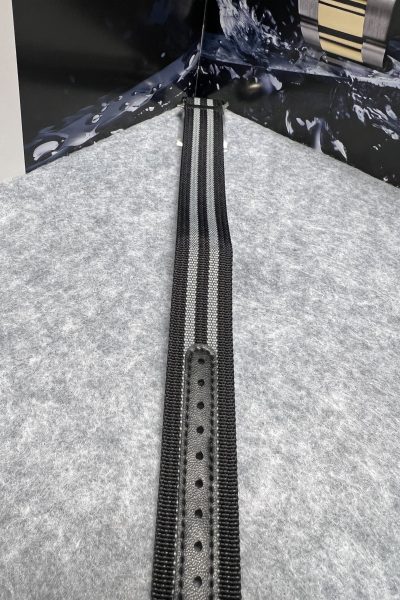 NATO strap med spenne sort / grå 20mm