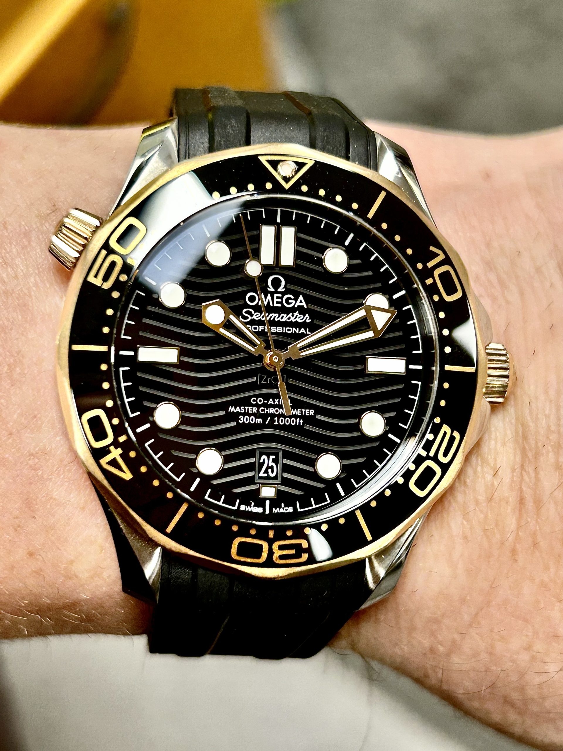 Omega Seamaster Diver 300M Sedna™ Gold & Steel – 2020 - Bilde 10
