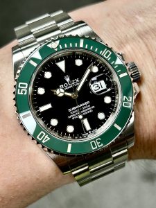 Solgt - Rolex Submariner Date Ref. 126610LV – 2021 – “Starbucks”