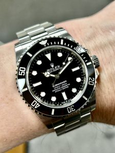 SOLGT !! Rolex Submariner Ref. 124060 – 2023 – Fullsett