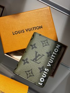 Louis Vuitton Pocket organizer
